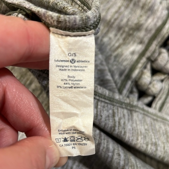 Lululemon Athletica - Heathered Green, Vinyasa Scarf - Picture 3 of 9